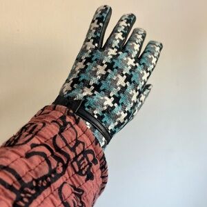 Lamb skin real leather gloves